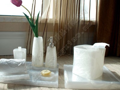 ��֬������8�����